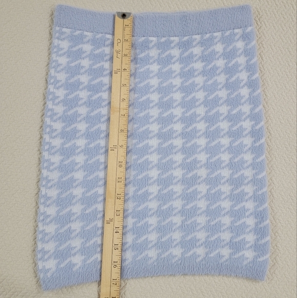 Haute Monde Blue and White Houndstooth Knit Skirt Size Small - Picture 6 of 12